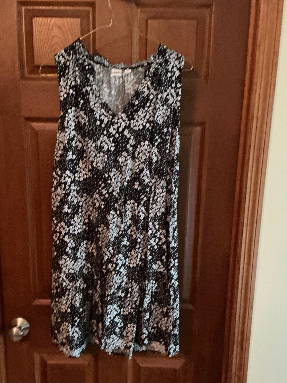 GAP Black and White Floral Scoop Neck Dress